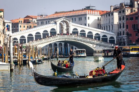 Photo of Rialto Bridge in Venice