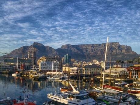 South Africa: Cape Town, Oudtshoorn Safari and Plettenberg Bay
